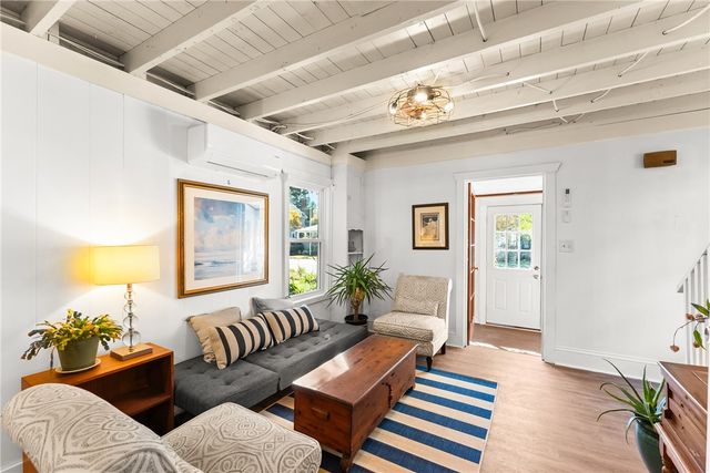 31 Blanding Avenue, Barrington, RI 02806