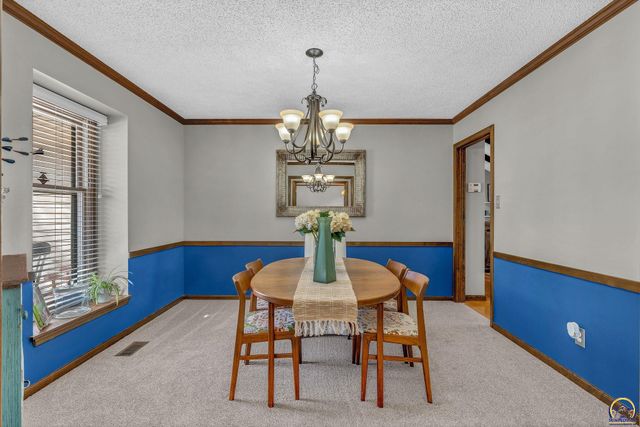 2224 SW Alameda CT, Topeka, KS 66614