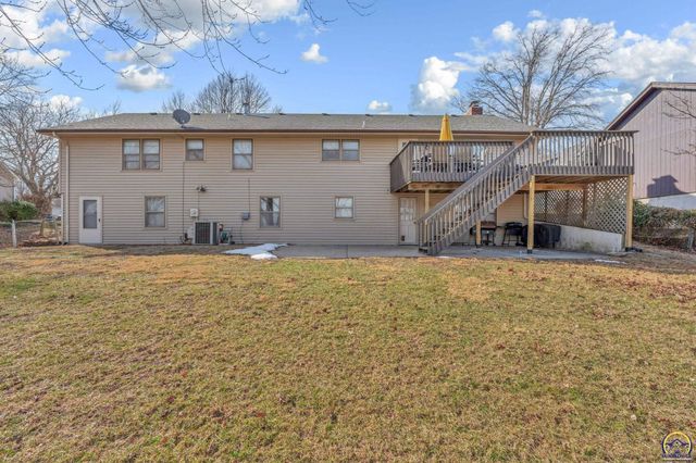 2224 SW Alameda CT, Topeka, KS 66614