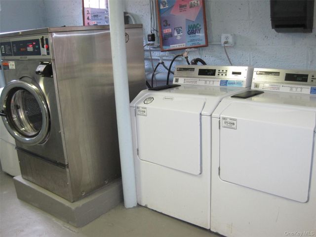 216-17 48th Avenue 2B, Bayside, NY 11361