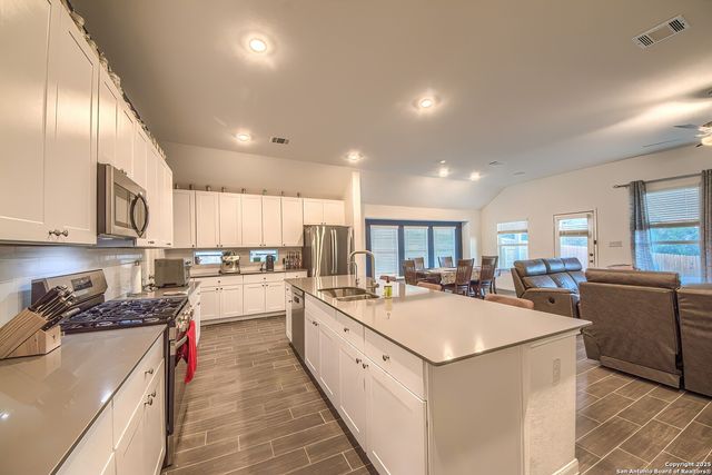 6037 cerulean, Bulverde, TX 78163