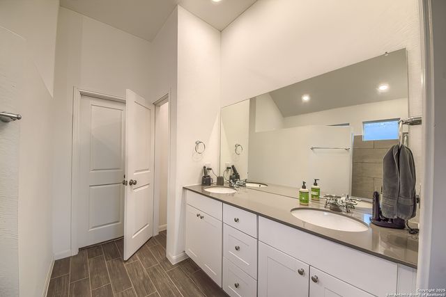 6037 cerulean, Bulverde, TX 78163