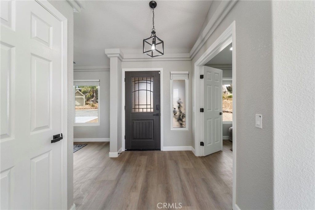 Image 7 of property listing at 23164 Vista Ramona, Ramona, CA 92065