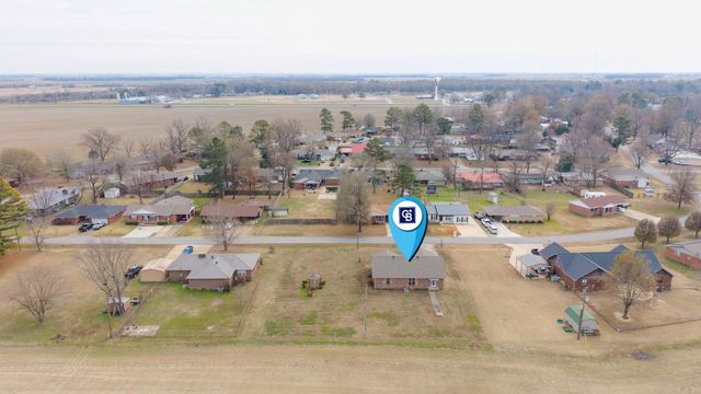 907 NW 6th, Walnut Ridge, AR 72476