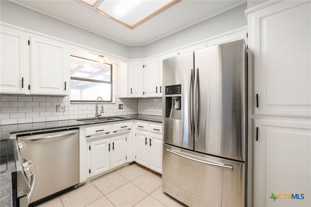 554 County Road 4707, Kempner, TX 76539