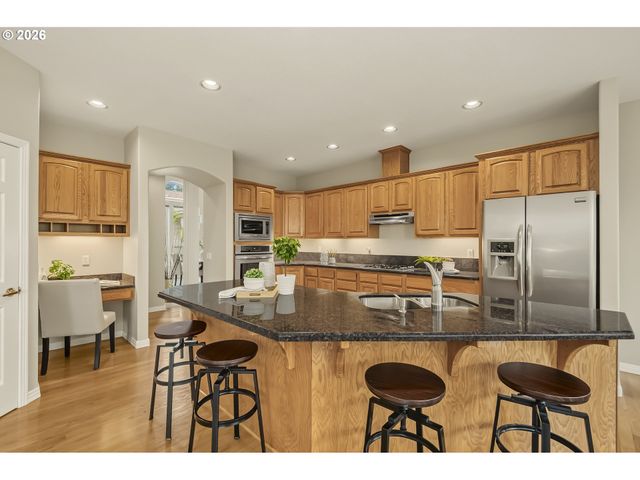 11770 Sw ASPEN RIDGE Dr, Tigard, OR 97224
