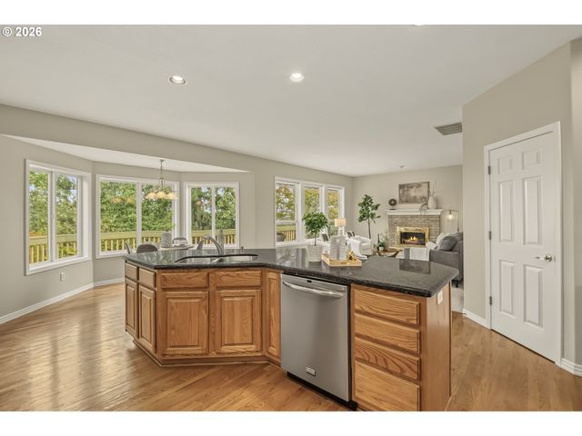 11770 Sw ASPEN RIDGE Dr, Tigard, OR 97224
