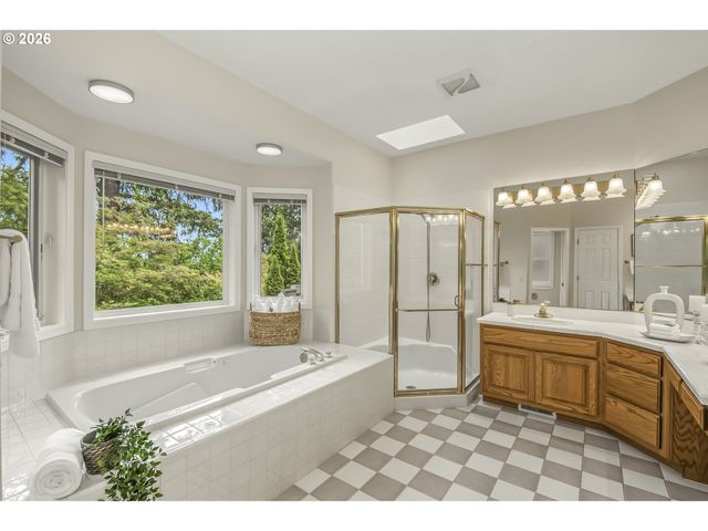 11770 Sw ASPEN RIDGE Dr, Tigard, OR 97224
