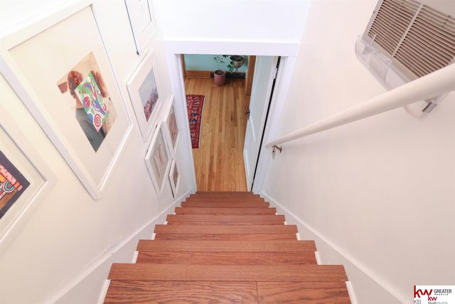 978 S 50th Street, Omaha, NE 68106