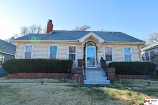 978 S 50th Street, Omaha, NE 68106