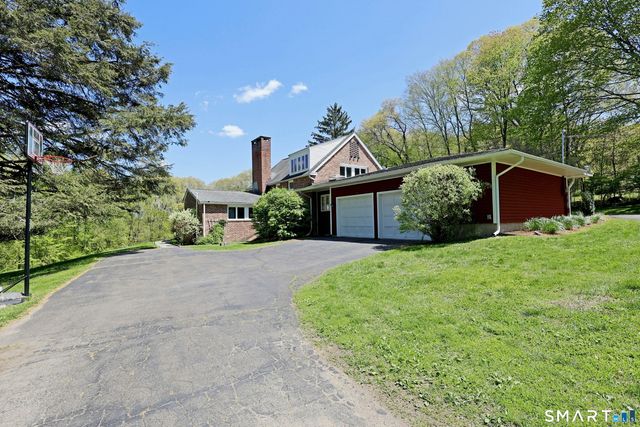 68 Bloomer Road, Ridgefield, CT 06877
