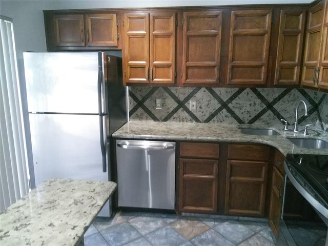4209 FOGCUTTER COURT 4209, Tampa, FL 33615