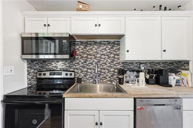 3712 3rd Avenue, Koppel, PA 16136
