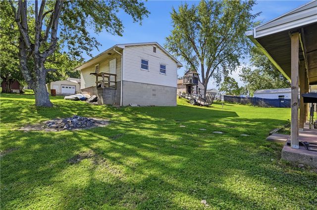 3712 3rd Avenue, Koppel, PA 16136