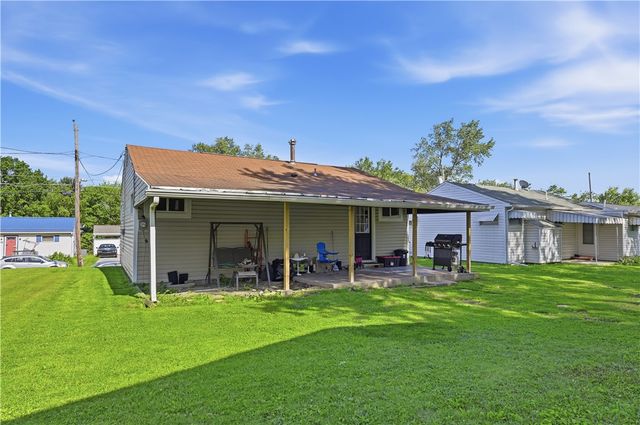 3712 3rd Avenue, Koppel, PA 16136