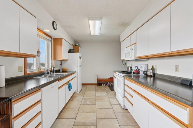 211-213 W Garfield Street, Mount Horeb, WI 53572