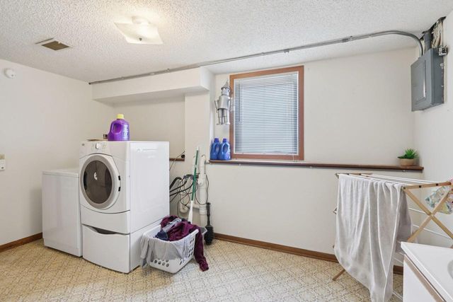 211-213 W Garfield Street, Mount Horeb, WI 53572