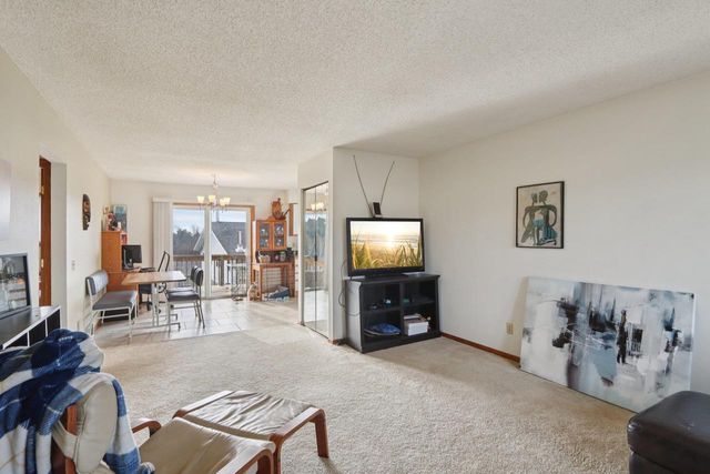 211-213 W Garfield Street, Mount Horeb, WI 53572