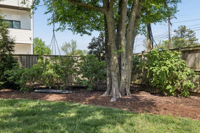 1000 Draughon Ave, Nashville, TN 37204