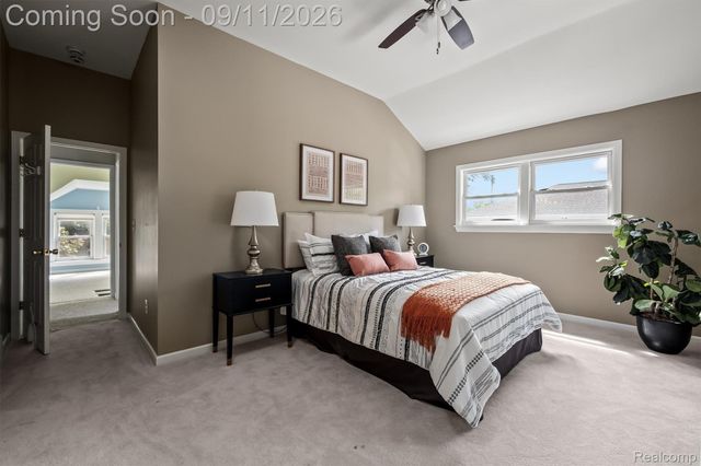 915 E 6th Street, Royal Oak, MI 48067