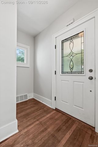 915 E 6th Street, Royal Oak, MI 48067
