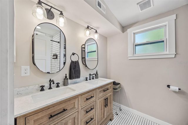 3002 N 16TH STREET, Tampa, FL 33605