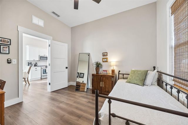 3002 N 16TH STREET, Tampa, FL 33605