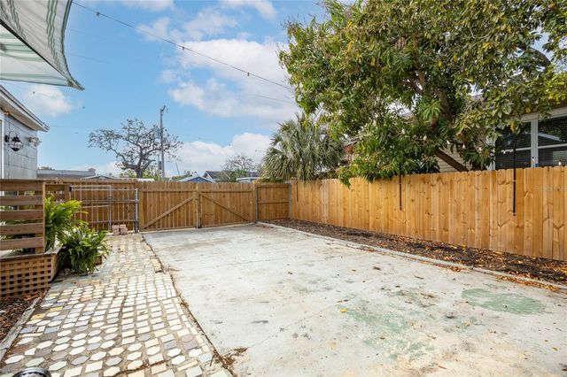 3002 N 16TH STREET, Tampa, FL 33605