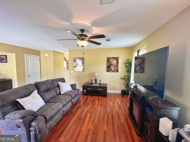 40 Red Blossom Court, Allenhurst, GA 31301