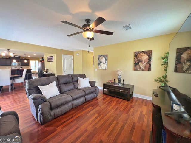 40 Red Blossom Court, Allenhurst, GA 31301