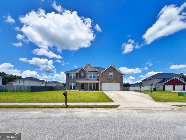 40 Red Blossom Court, Allenhurst, GA 31301