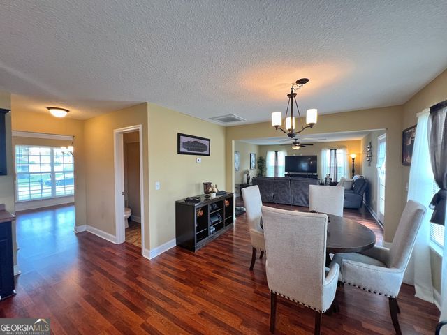 40 Red Blossom Court, Allenhurst, GA 31301