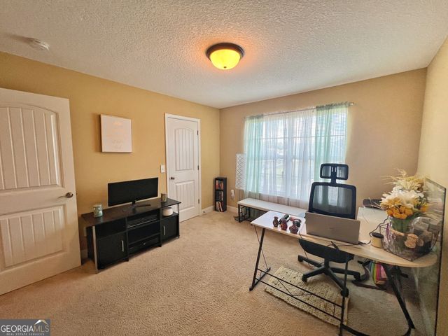 40 Red Blossom Court, Allenhurst, GA 31301