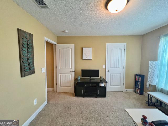 40 Red Blossom Court, Allenhurst, GA 31301