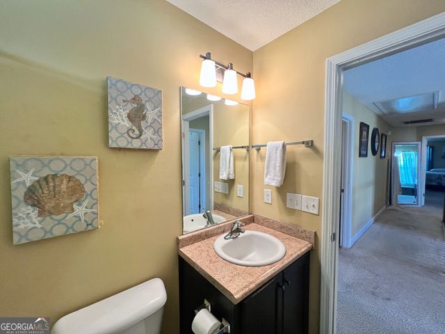 40 Red Blossom Court, Allenhurst, GA 31301
