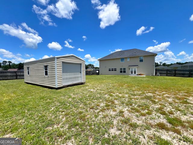 40 Red Blossom Court, Allenhurst, GA 31301