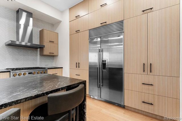 960 Davis Avenue, Birmingham, MI 48009