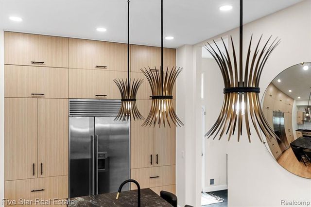 960 Davis Avenue, Birmingham, MI 48009