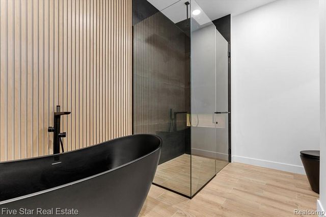 960 Davis Avenue, Birmingham, MI 48009