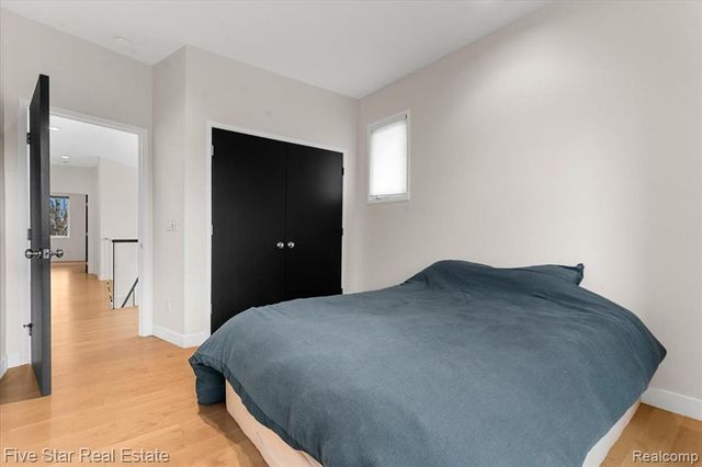 960 Davis Avenue, Birmingham, MI 48009