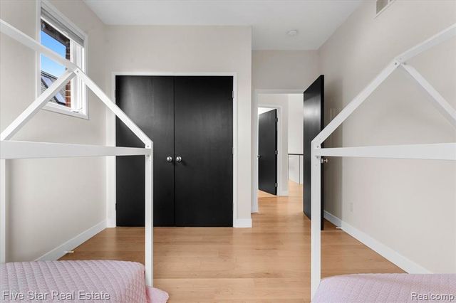 960 Davis Avenue, Birmingham, MI 48009