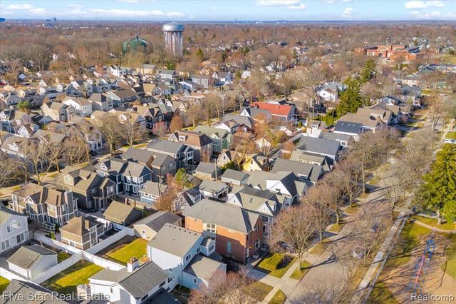 960 Davis Avenue, Birmingham, MI 48009