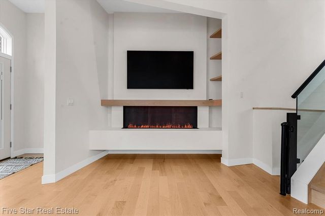 960 Davis Avenue, Birmingham, MI 48009