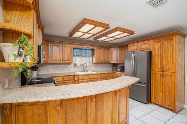 2214 Northgate Circle, Weslaco, TX 78599