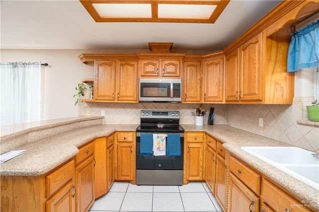 2214 Northgate Circle, Weslaco, TX 78599