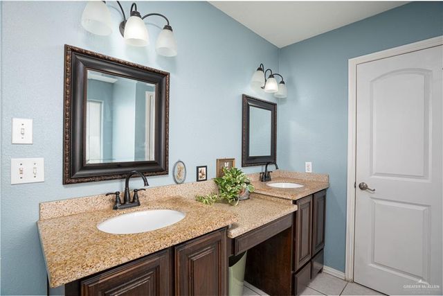 2214 Northgate Circle, Weslaco, TX 78599