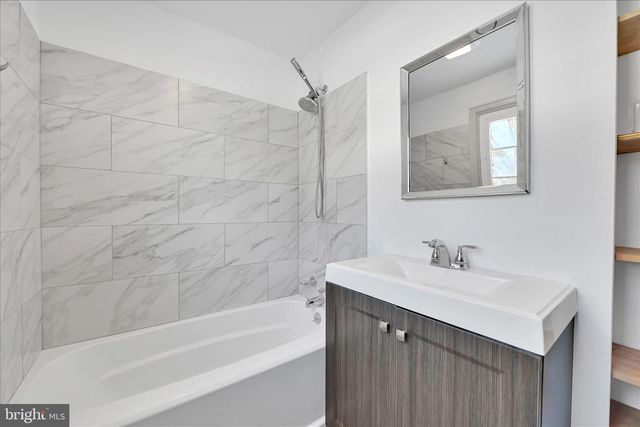 109 E PINE ST, Ephrata, PA 17522