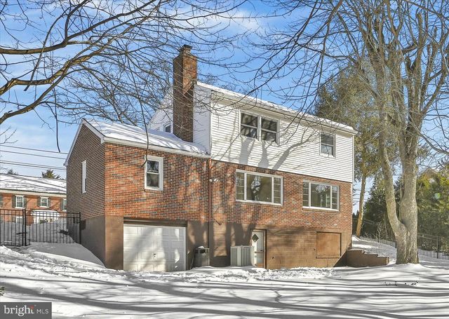 109 E PINE ST, Ephrata, PA 17522