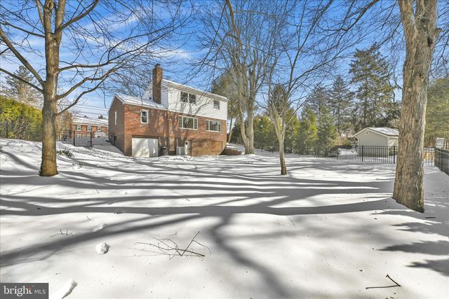 109 E PINE ST, Ephrata, PA 17522