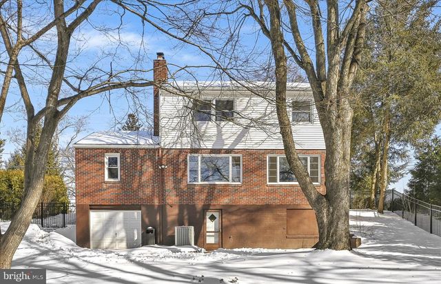 109 E PINE ST, Ephrata, PA 17522